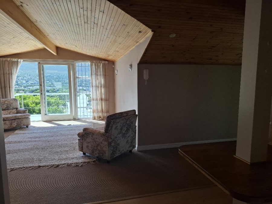 To Let 2 Bedroom Property for Rent in Hout Bay Western Cape